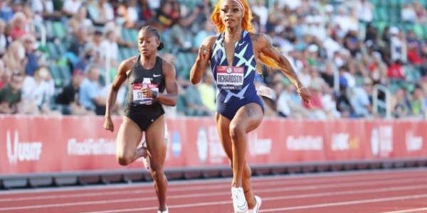 九游下载-美国女子百米无人挑重担？110米栏或再迎12秒时代