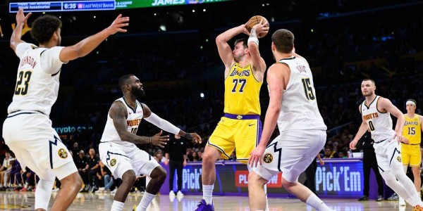 九游app-湖人打掘金最后2分钟裁判报告：里夫斯剩9.2秒时不应获2罚球机会