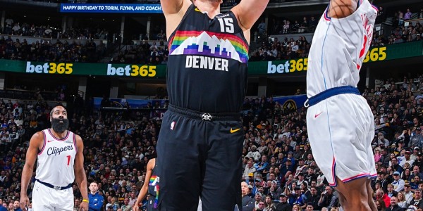 九游下载-约基奇复出31分12板5助攻掘金战胜快船，哈登25分9助攻小卡21分