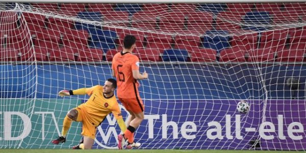 九游官网-18岁神童爆发，昆茨点石成金，德国U21队决赛3连进！